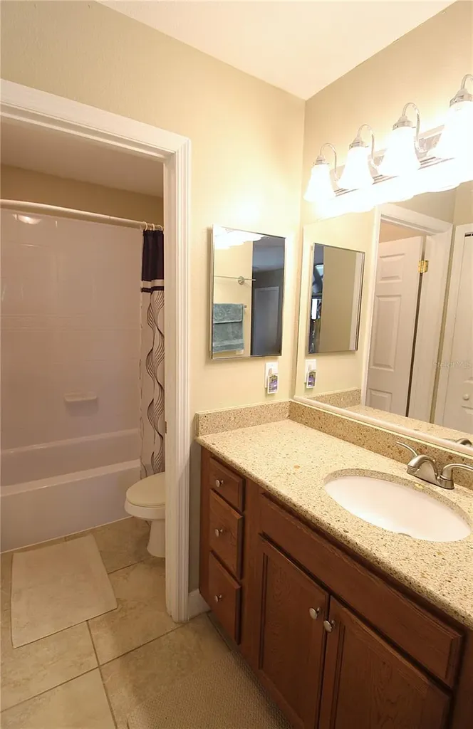 4040 Crockers Lake Boulevard Sarasota FL 34238