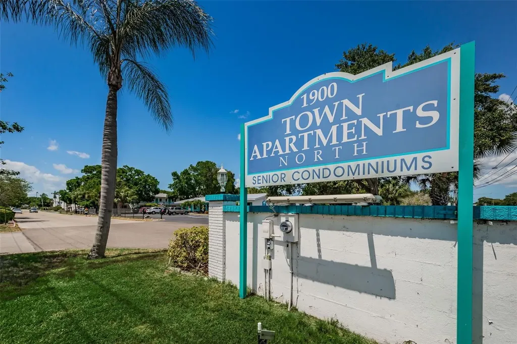 5955 18th Street N St Petersburg FL 33714