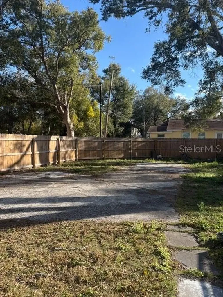 911 Hart Street Clearwater FL 33755