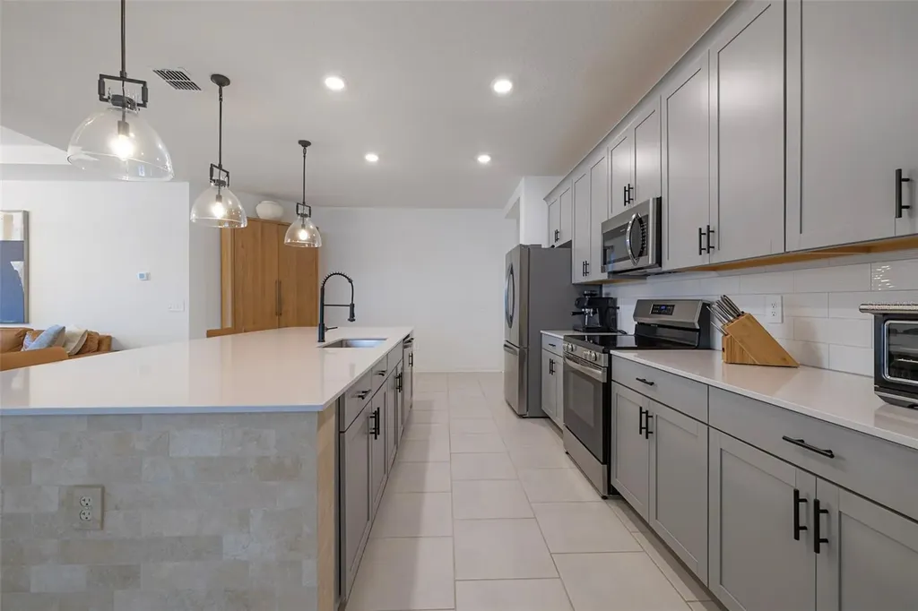 4507 Hillingdam Road Davenport FL 33837