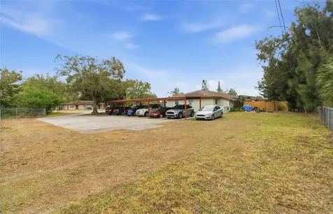 5690 59th Way N St Petersburg FL 33709