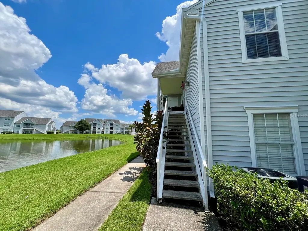 1213 Bermuda Lakes Lane Kissimmee FL 34741