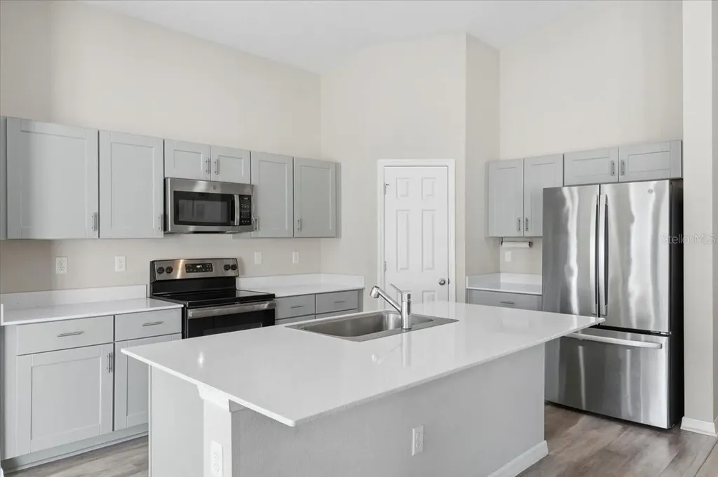 5944 Slate Rock Drive Lakeland FL 33811