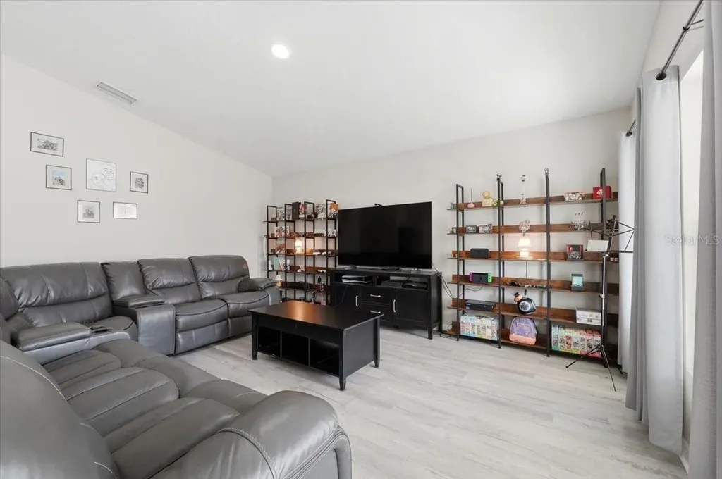 5944 Slate Rock Drive Lakeland FL 33811