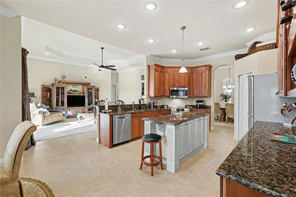 13137 Thoroughbred Drive Dade City FL 33525