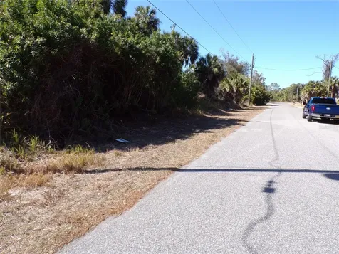 Albatros Lane North Port FL 34288
