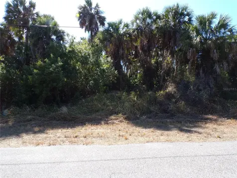 Albatros Lane North Port FL 34288