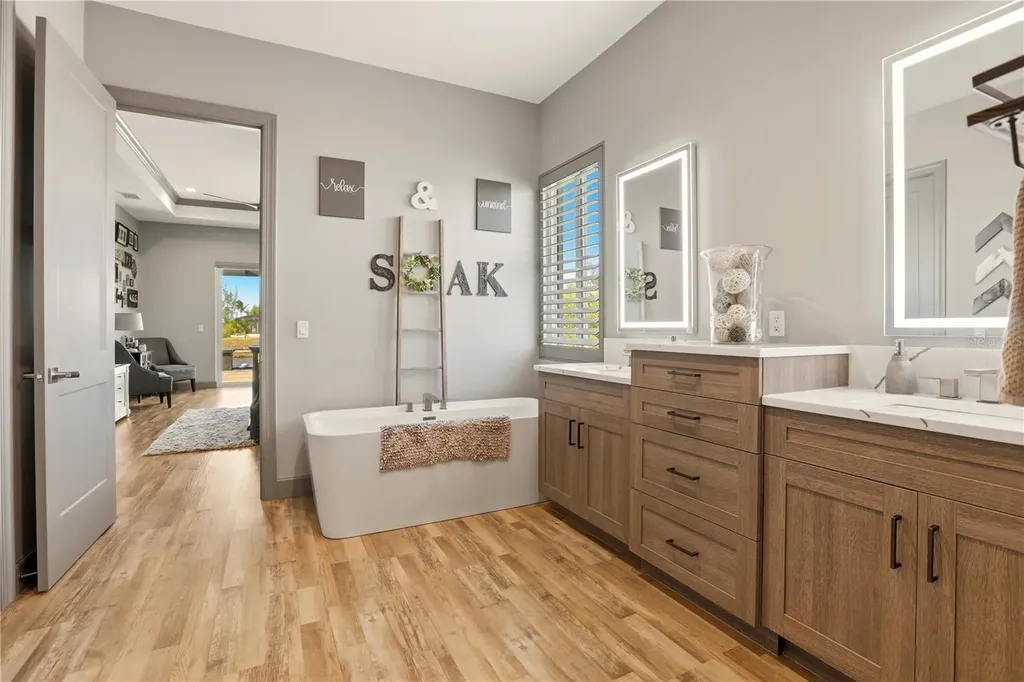 1616 N Old Burnt Store Road N Cape Coral FL 33993