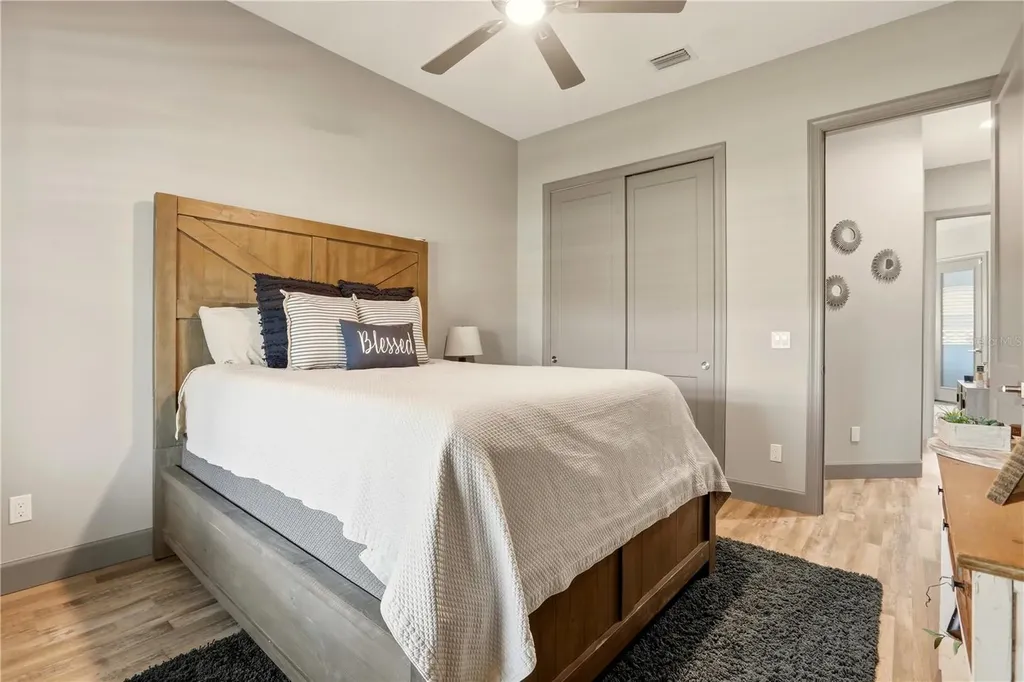 1616 N Old Burnt Store Road N Cape Coral FL 33993