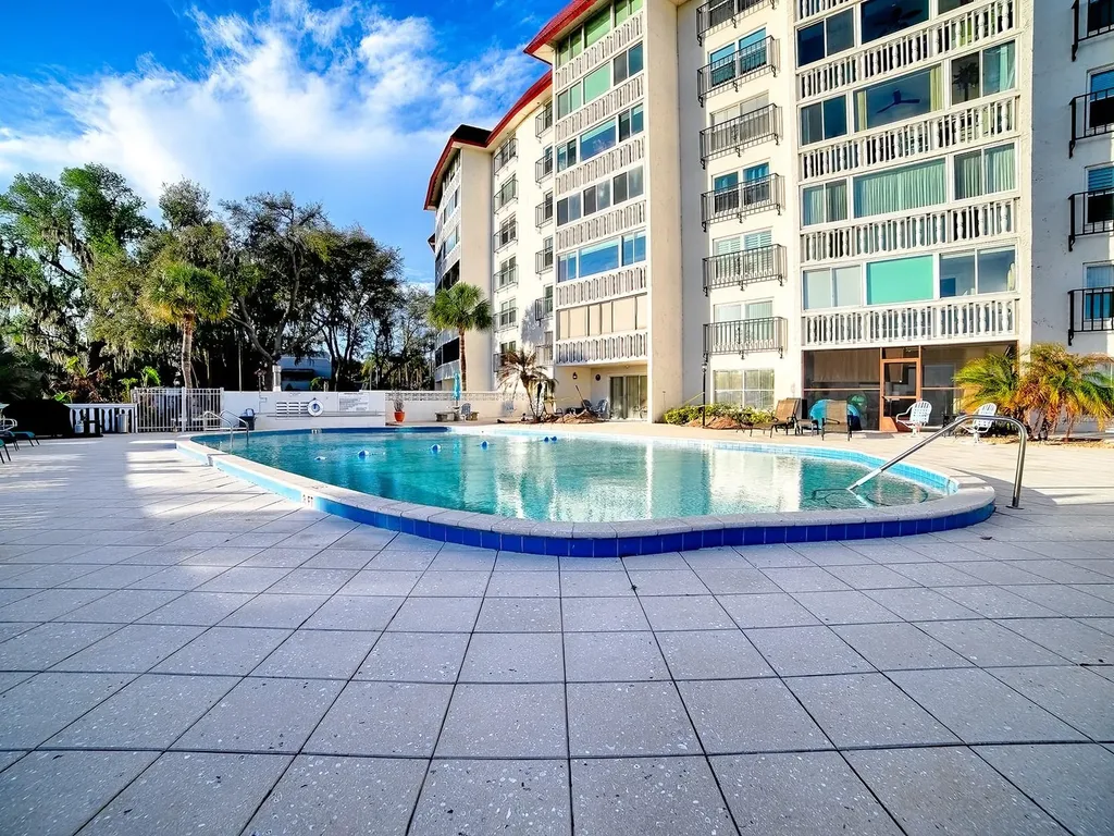 601 N Mcdonald Street Mount Dora FL 32757