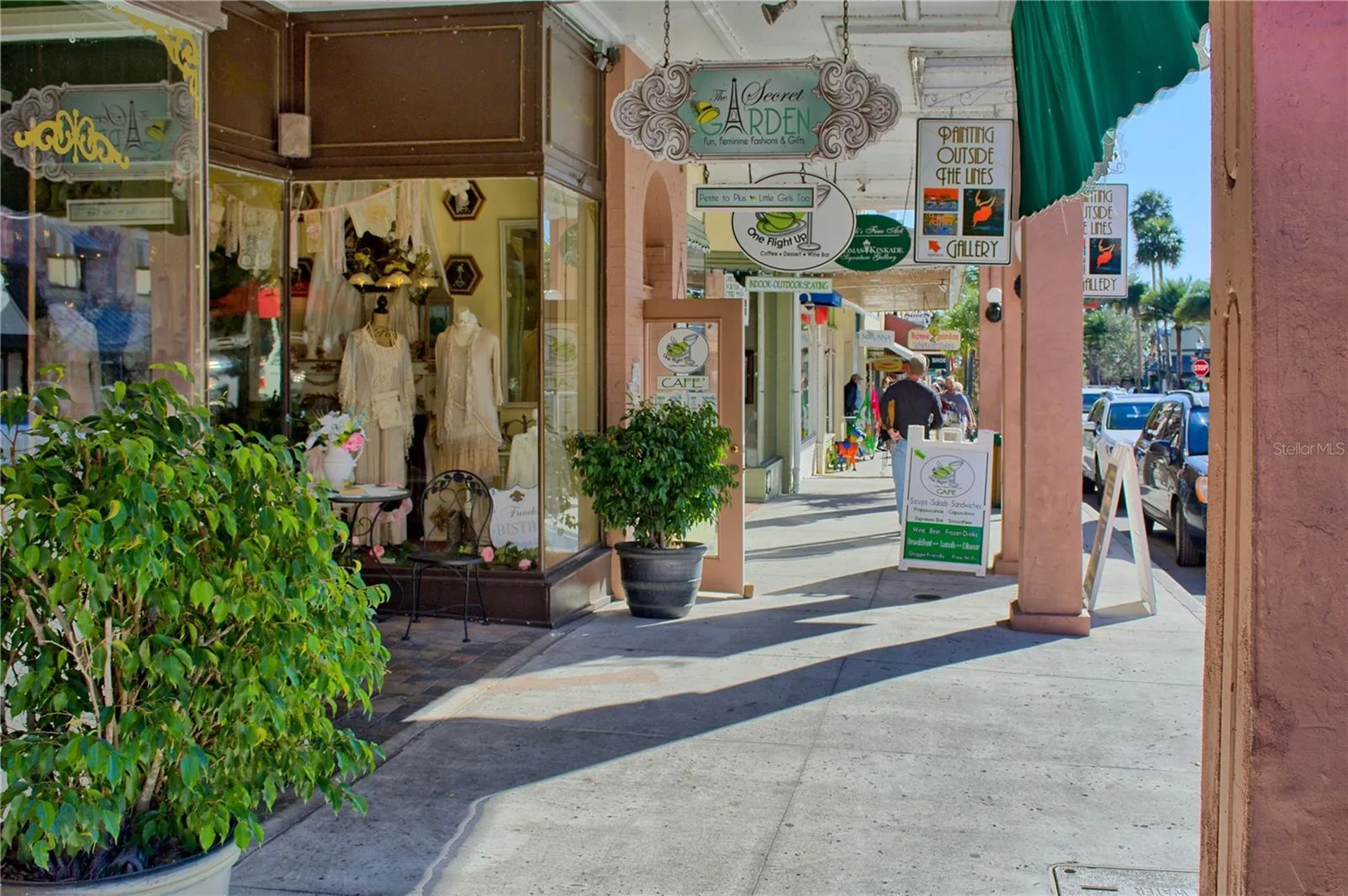 601 N Mcdonald Street Mount Dora FL 32757