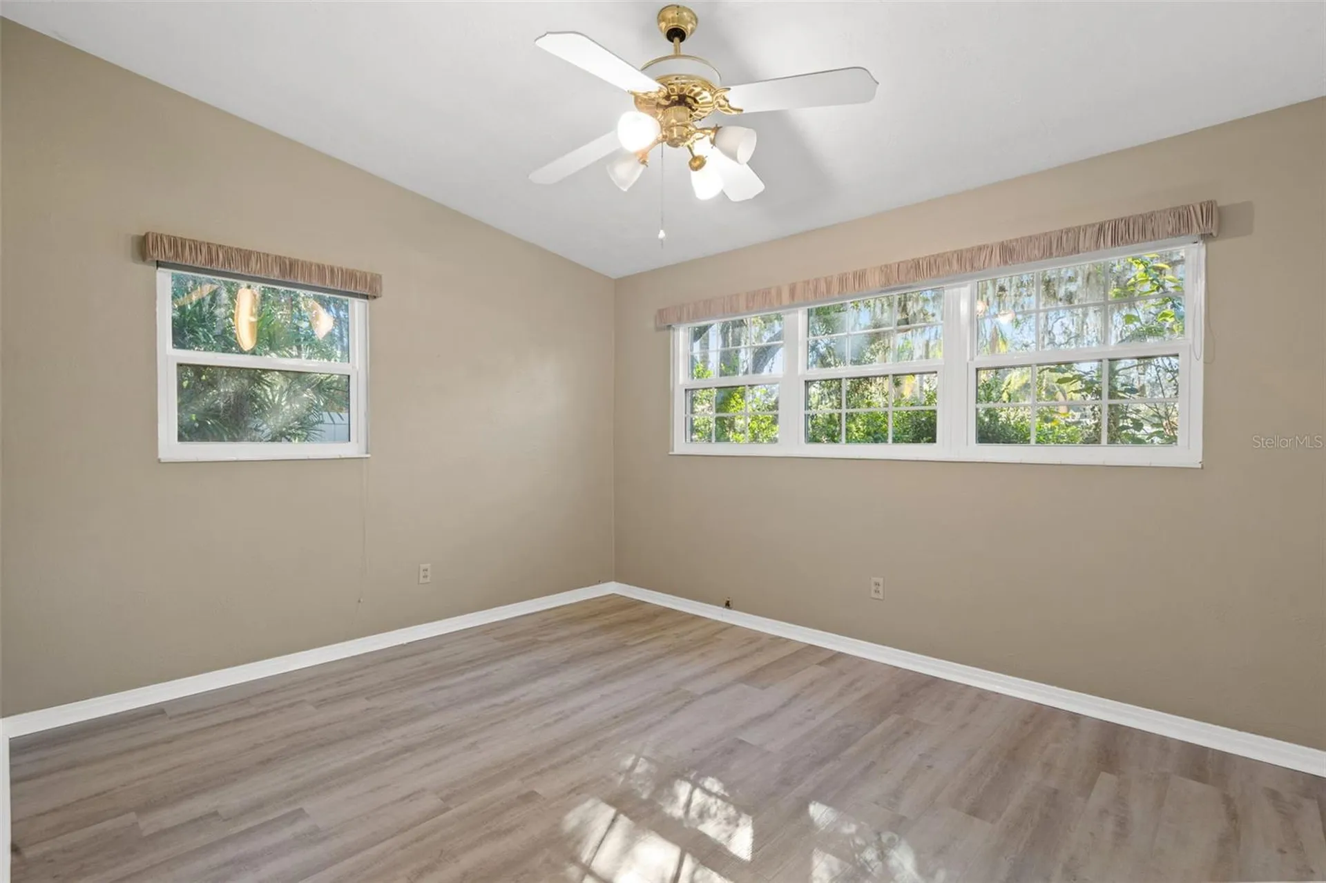412 Berwick Avenue Temple Terrace FL 33617