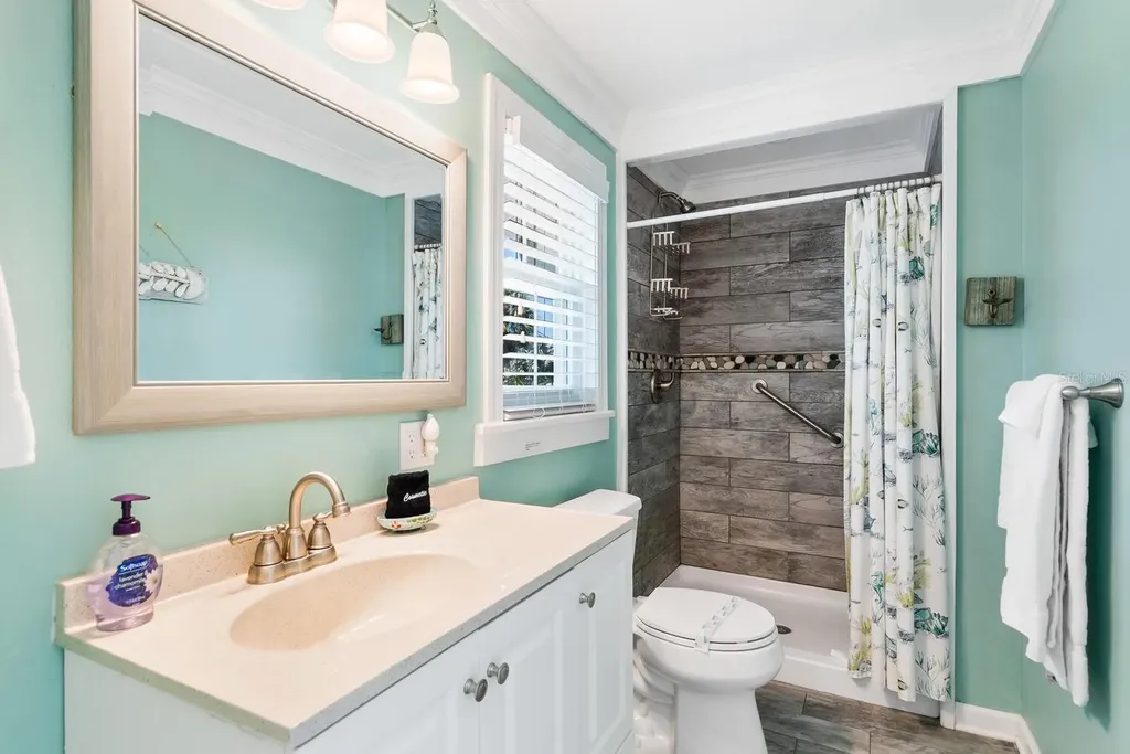 305 57th Street Holmes Beach FL 34217