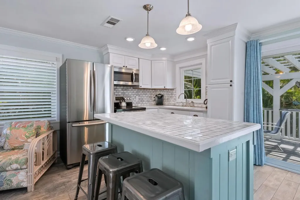 305 57th Street Holmes Beach FL 34217
