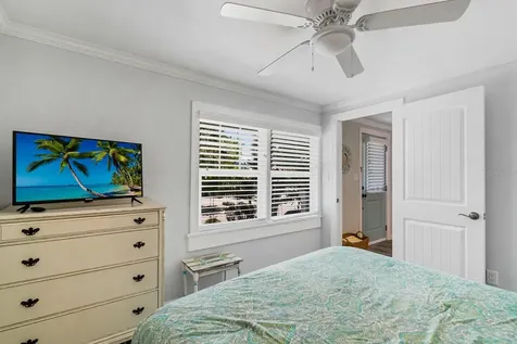 305 57th Street Holmes Beach FL 34217