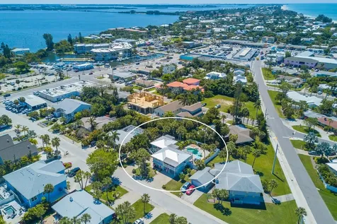 305 57th Street Holmes Beach FL 34217
