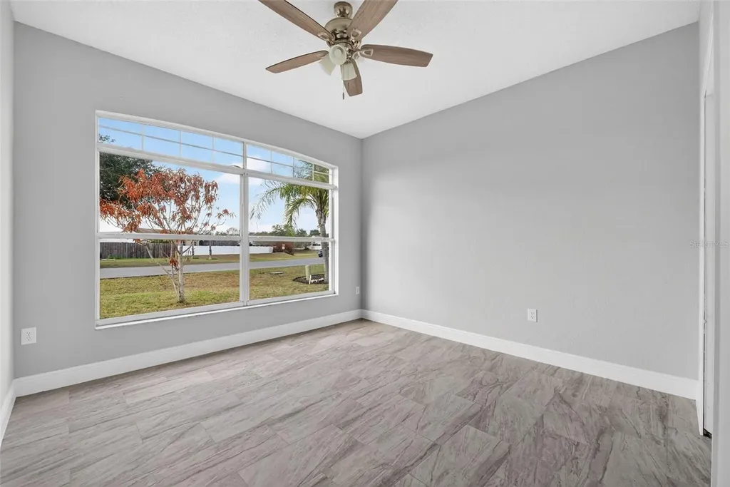 183 Lake Thomas Winter Haven FL 33880