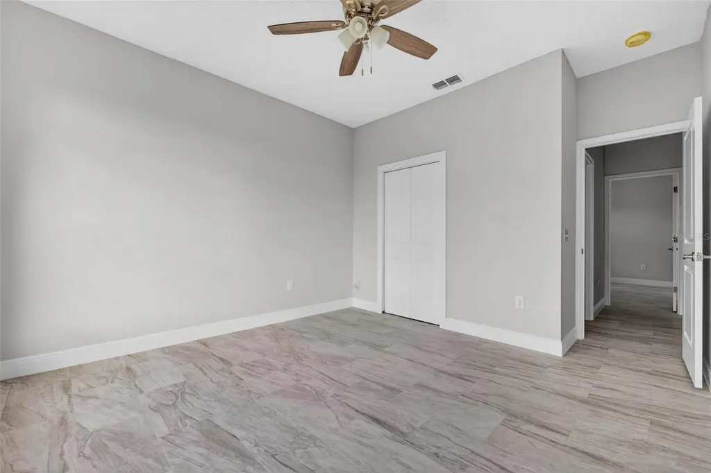 183 Lake Thomas Winter Haven FL 33880