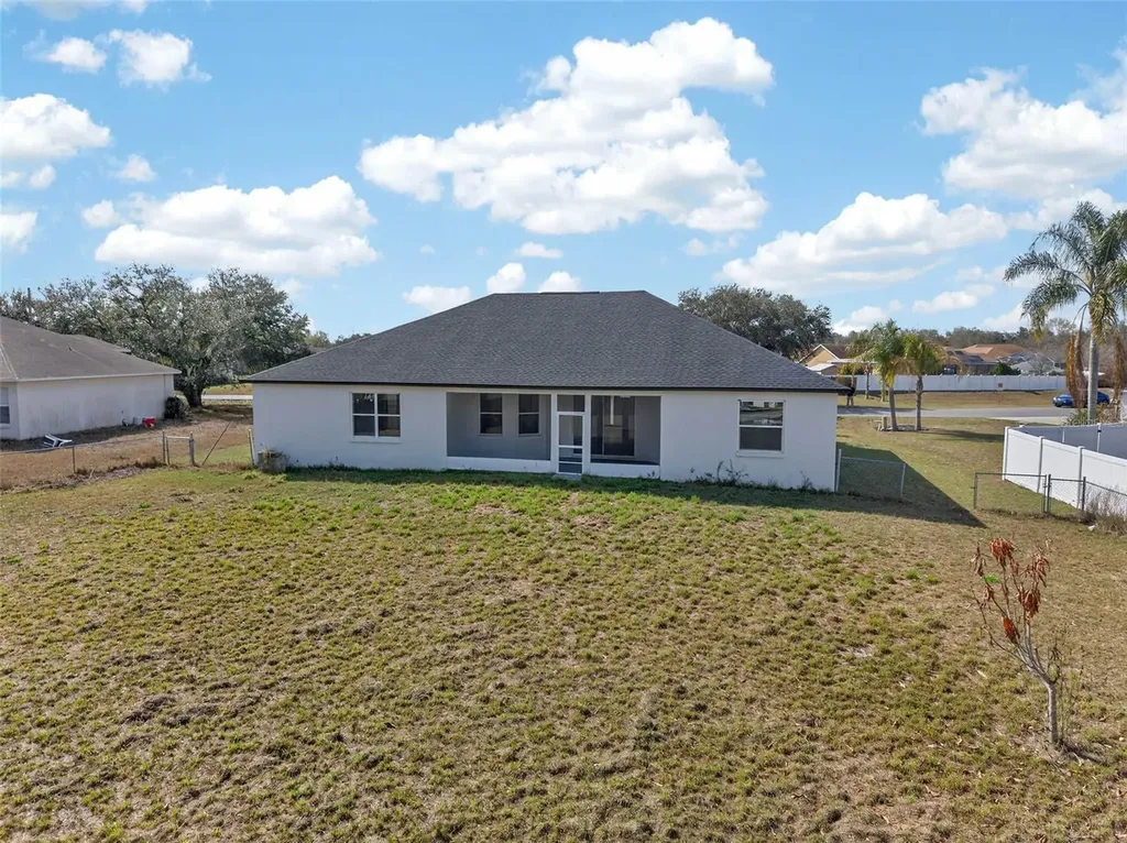 183 Lake Thomas Winter Haven FL 33880
