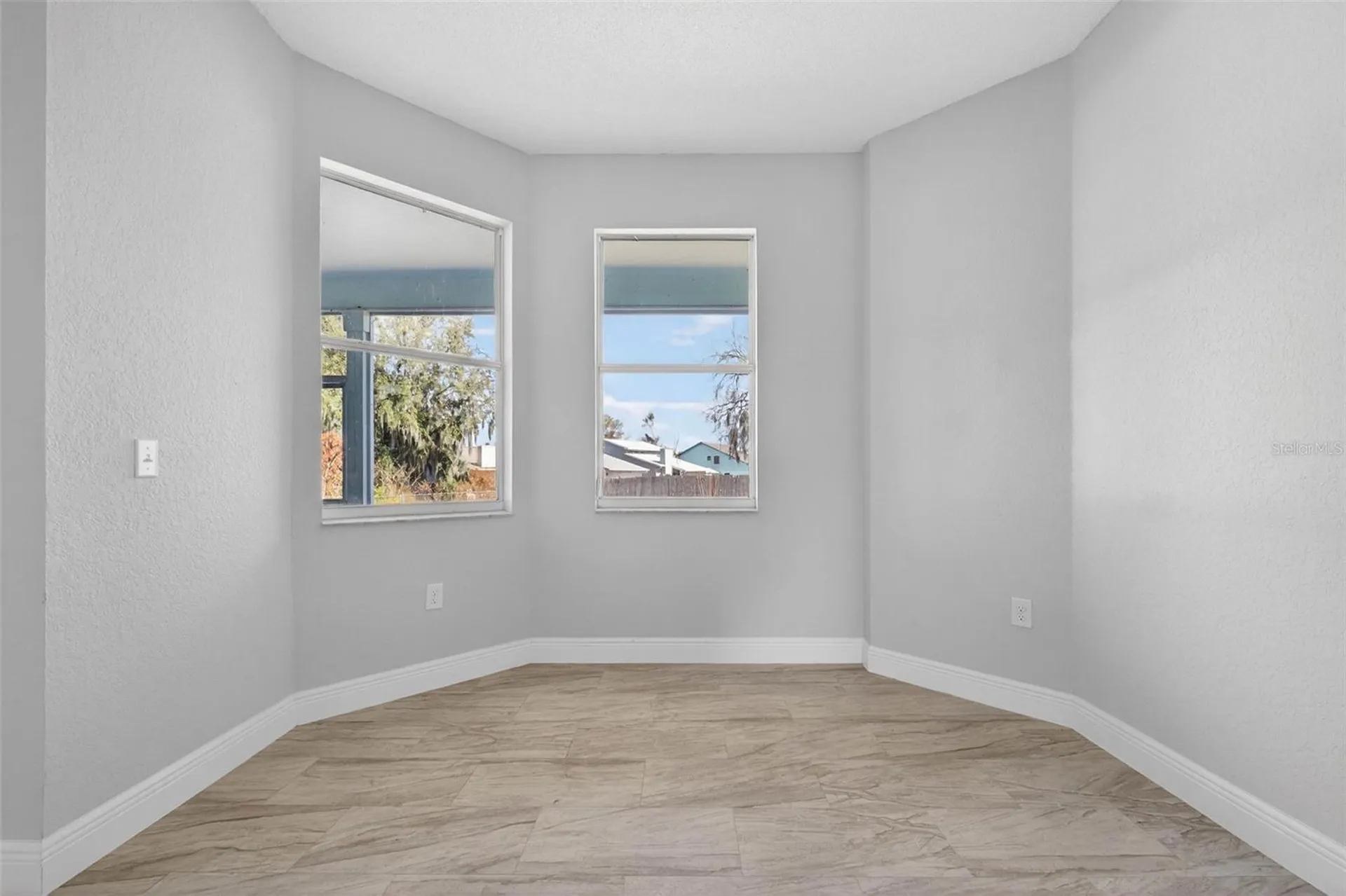 183 Lake Thomas Winter Haven FL 33880