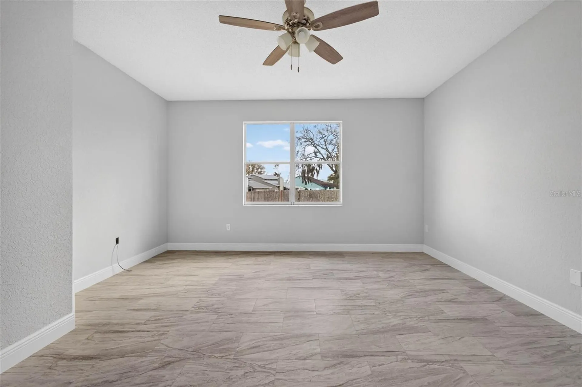 183 Lake Thomas Winter Haven FL 33880