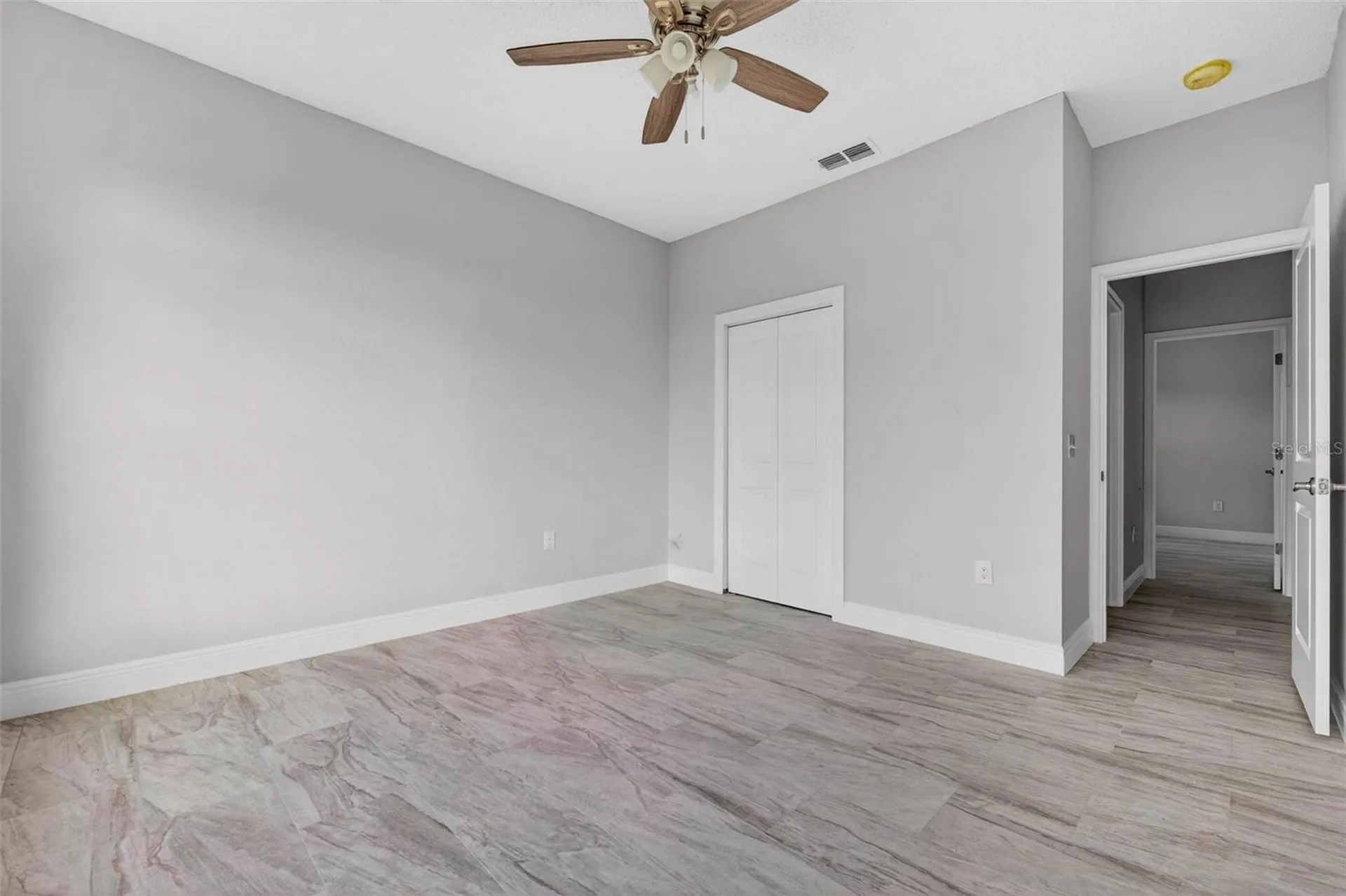 183 Lake Thomas Winter Haven FL 33880