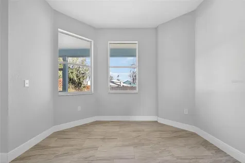 183 Lake Thomas Winter Haven FL 33880