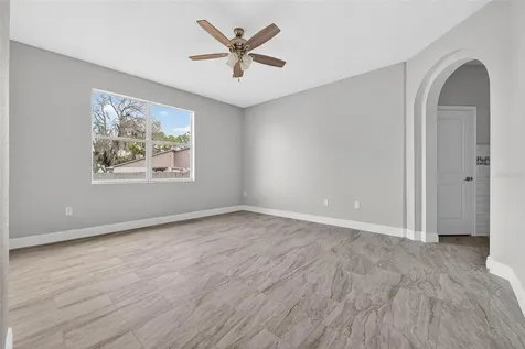183 Lake Thomas Winter Haven FL 33880