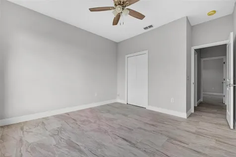 183 Lake Thomas Winter Haven FL 33880