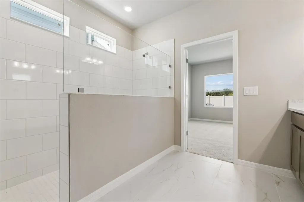 618 Kingswood Court Bradenton FL 34212