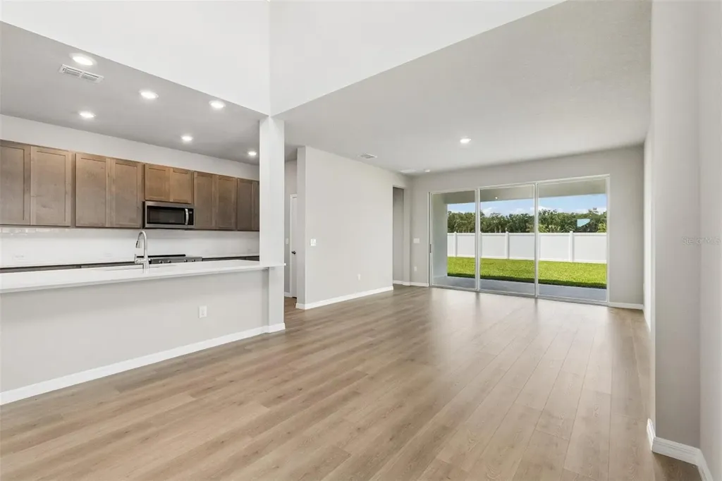 618 Kingswood Court Bradenton FL 34212