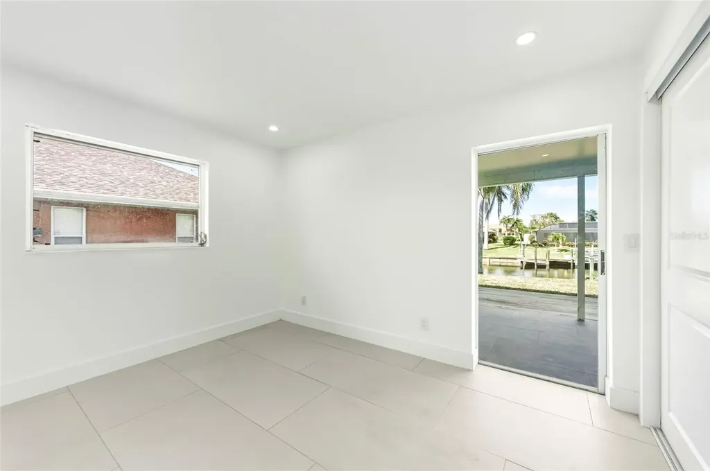 2031 SE 25th Lane Cape Coral FL 33904