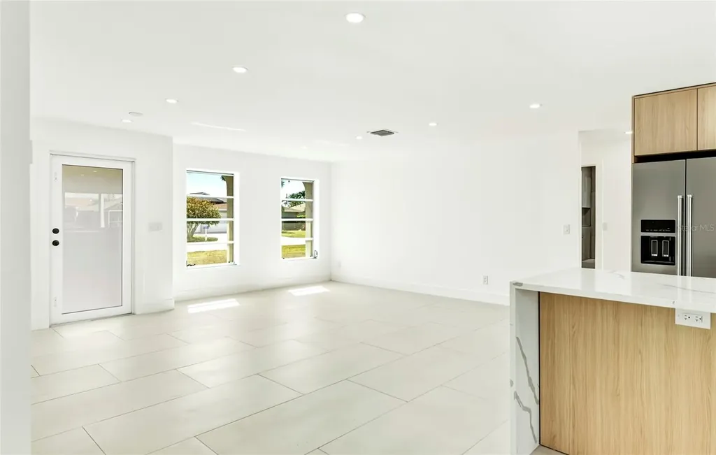 2031 SE 25th Lane Cape Coral FL 33904