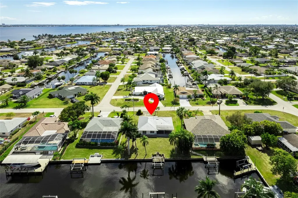 2031 SE 25th Lane Cape Coral FL 33904