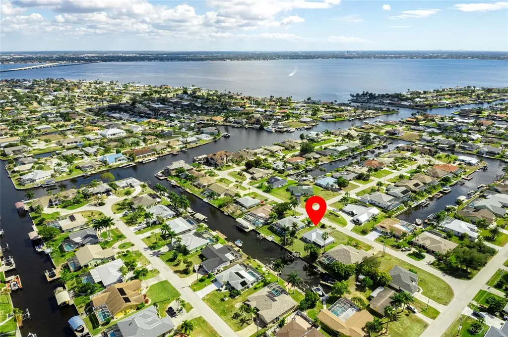 2031 SE 25th Lane Cape Coral FL 33904