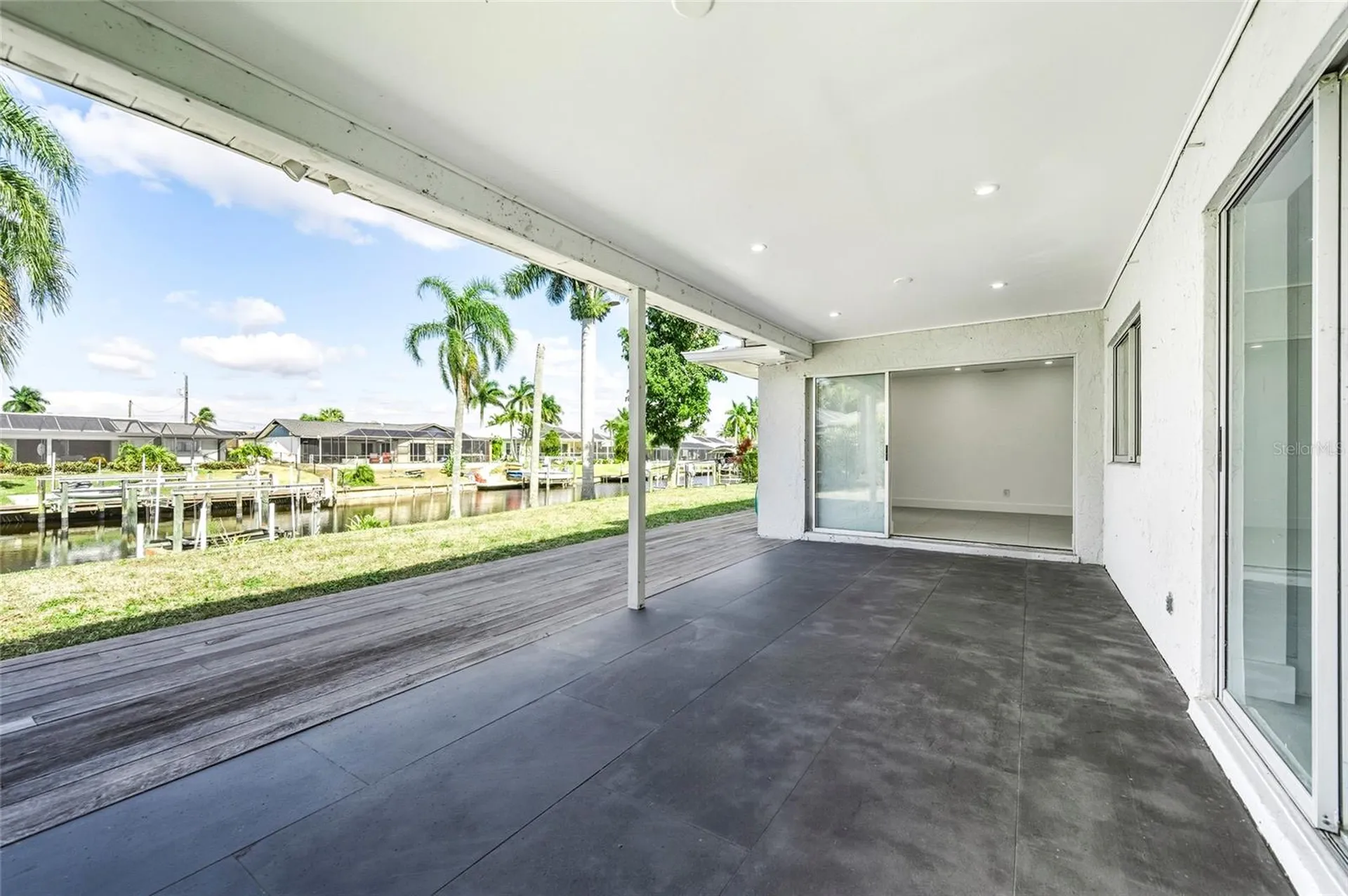 2031 SE 25th Lane Cape Coral FL 33904