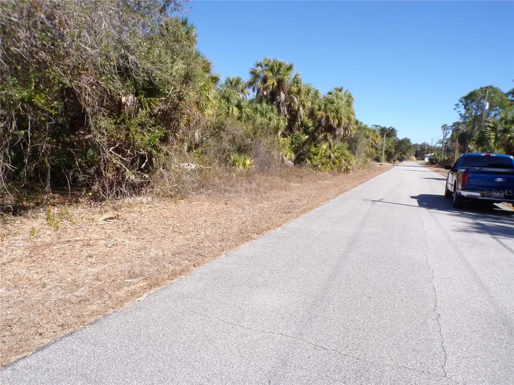 Las Almanos Avenue North Port FL 34288