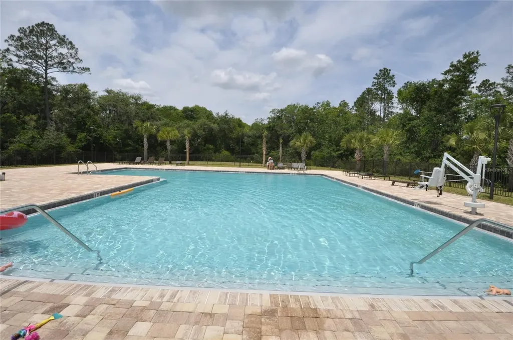 80 Oakleaf Way Palm Coast FL 32137
