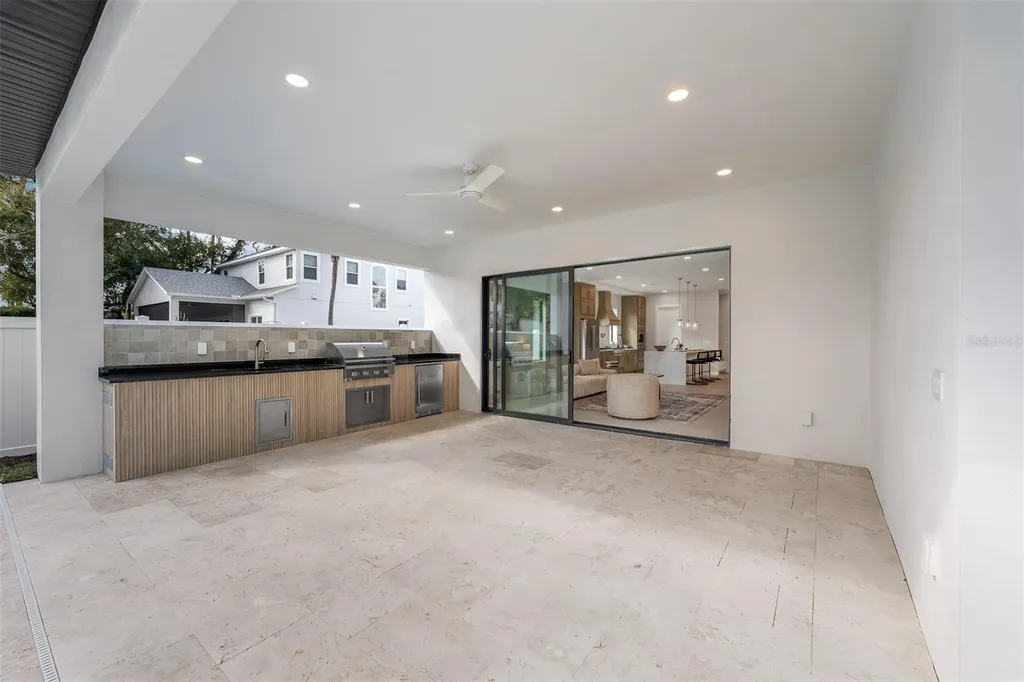 22 E Steele Street Orlando FL 32804