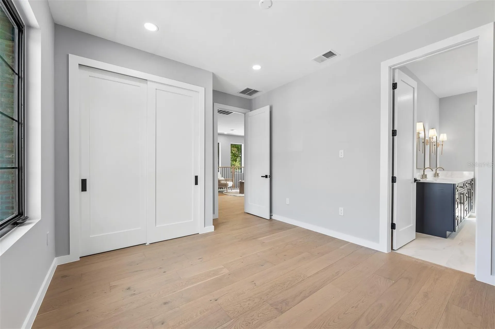22 E Steele Street Orlando FL 32804