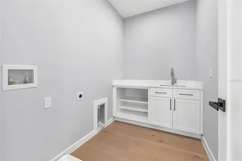 22 E Steele Street Orlando FL 32804