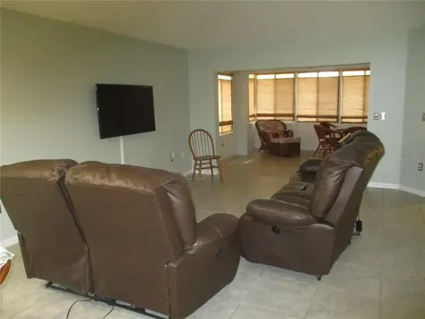 2405 Nantucket Glen Place Sun City Center FL 33573