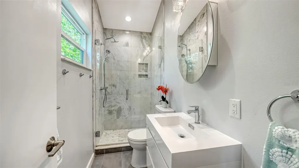 5324 Siesta Court Sarasota FL 34242