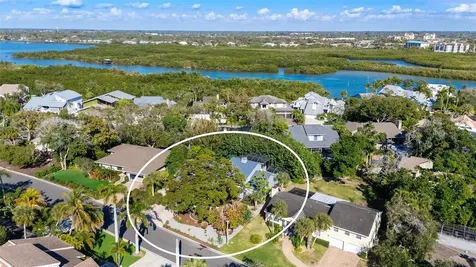 5324 Siesta Court Sarasota FL 34242