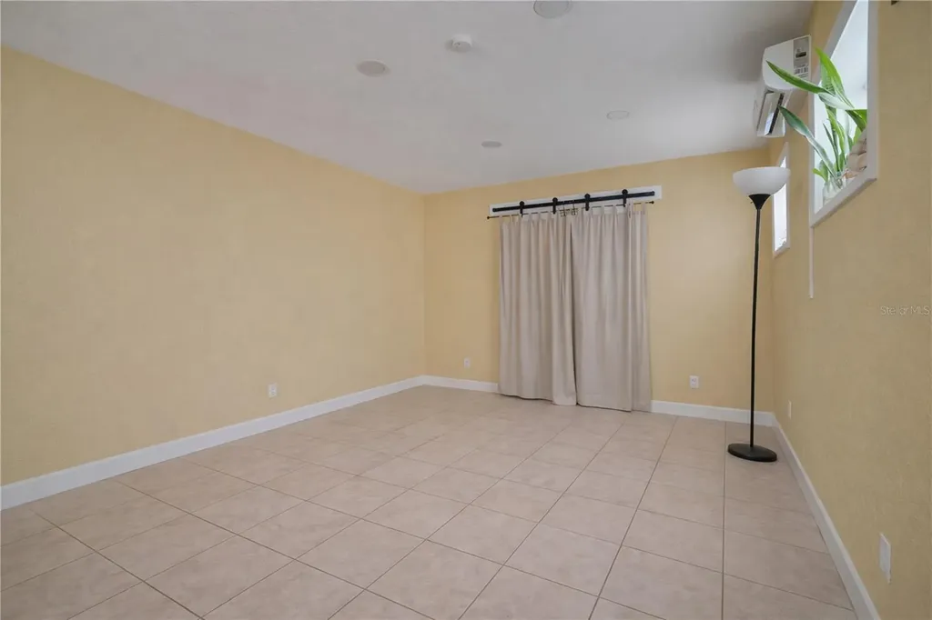 316 W Columbus Drive Tampa FL 33602