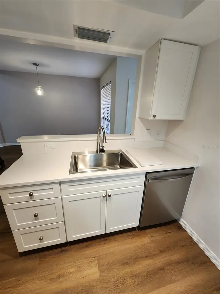 5823 SW 9 Place Gainesville FL 32605