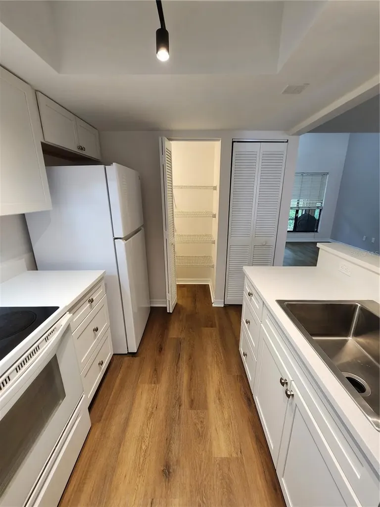 5823 SW 9 Place Gainesville FL 32605