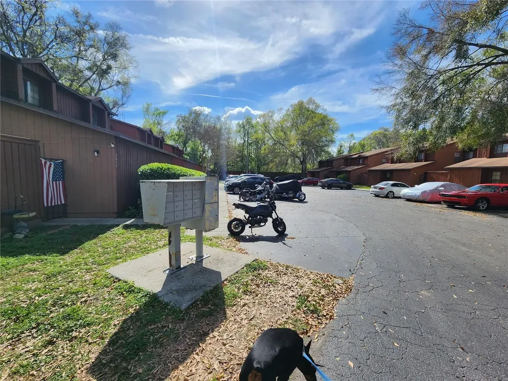 5823 SW 9 Place Gainesville FL 32605