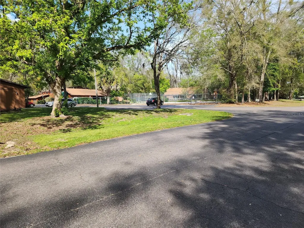 5823 SW 9 Place Gainesville FL 32605