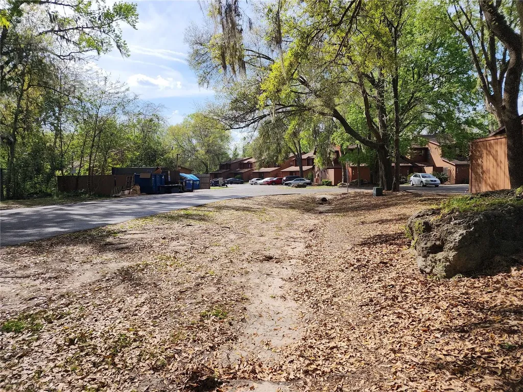 5823 SW 9 Place Gainesville FL 32605